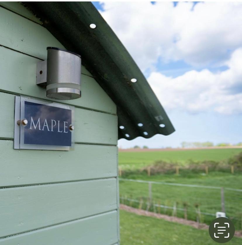 מלון איילשם Maple Hut Four Acre Farm מראה חיצוני תמונה